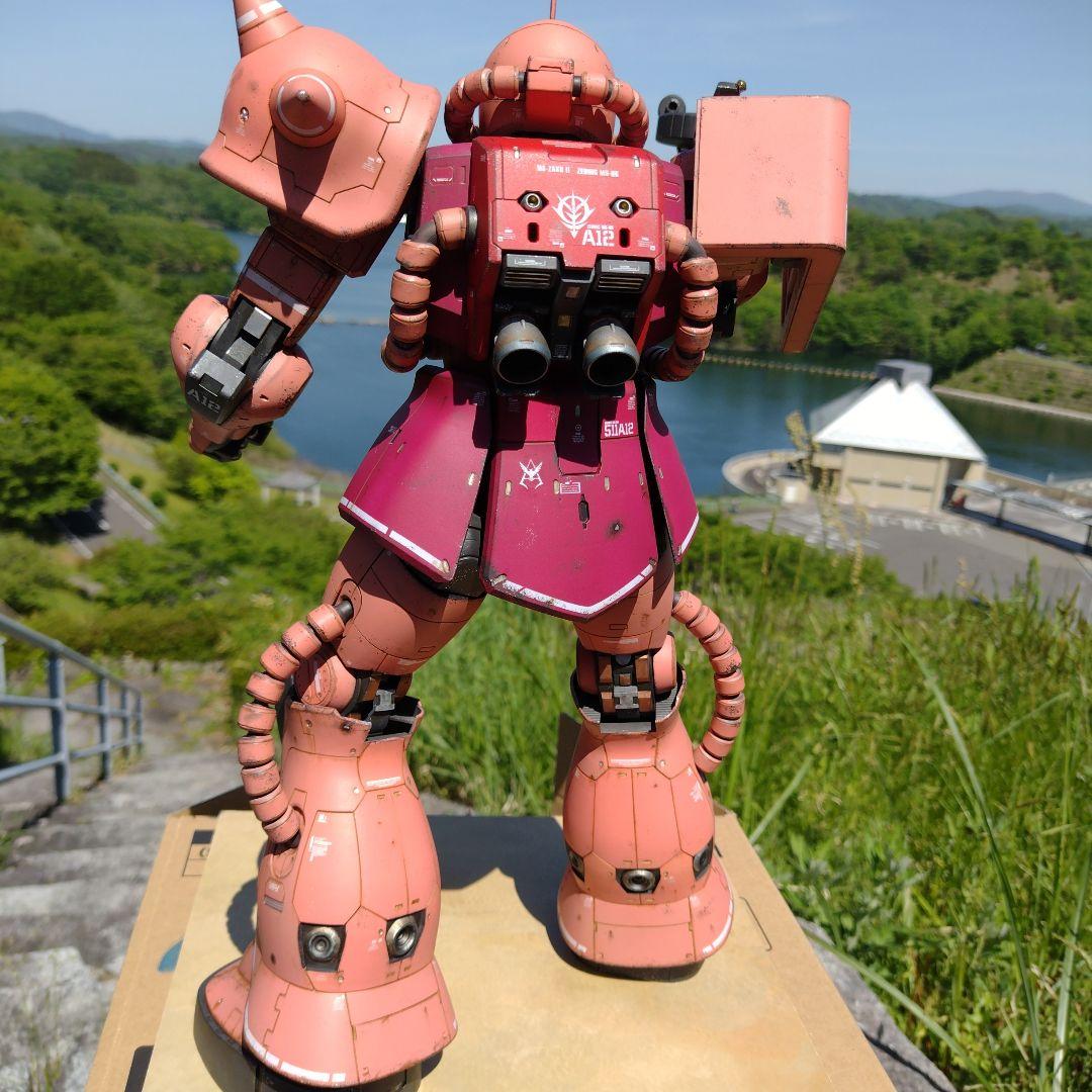 メガサイズ　MS-06S シャア専用ザクⅡ　塗装済完成品　1/48　ガンプラ