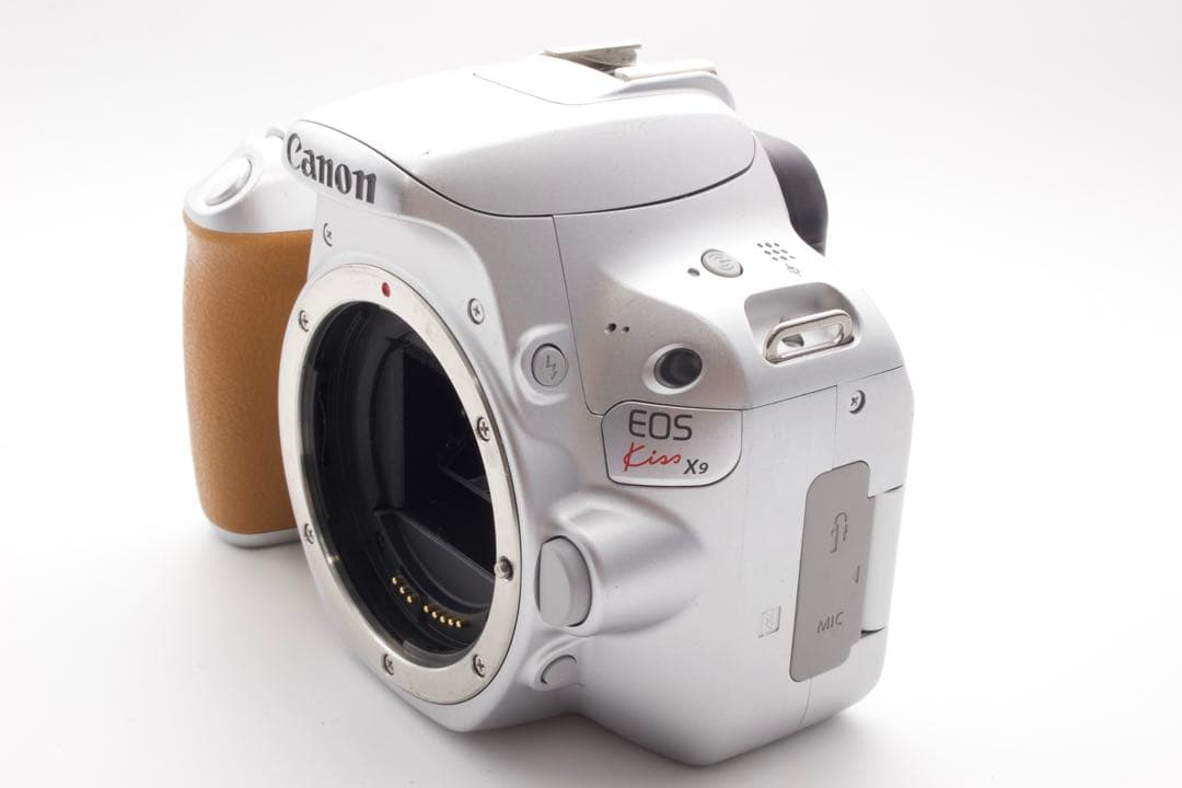 【人気機種】Canon EOS Kiss X9 シルバーWi-Fiスマホ転送