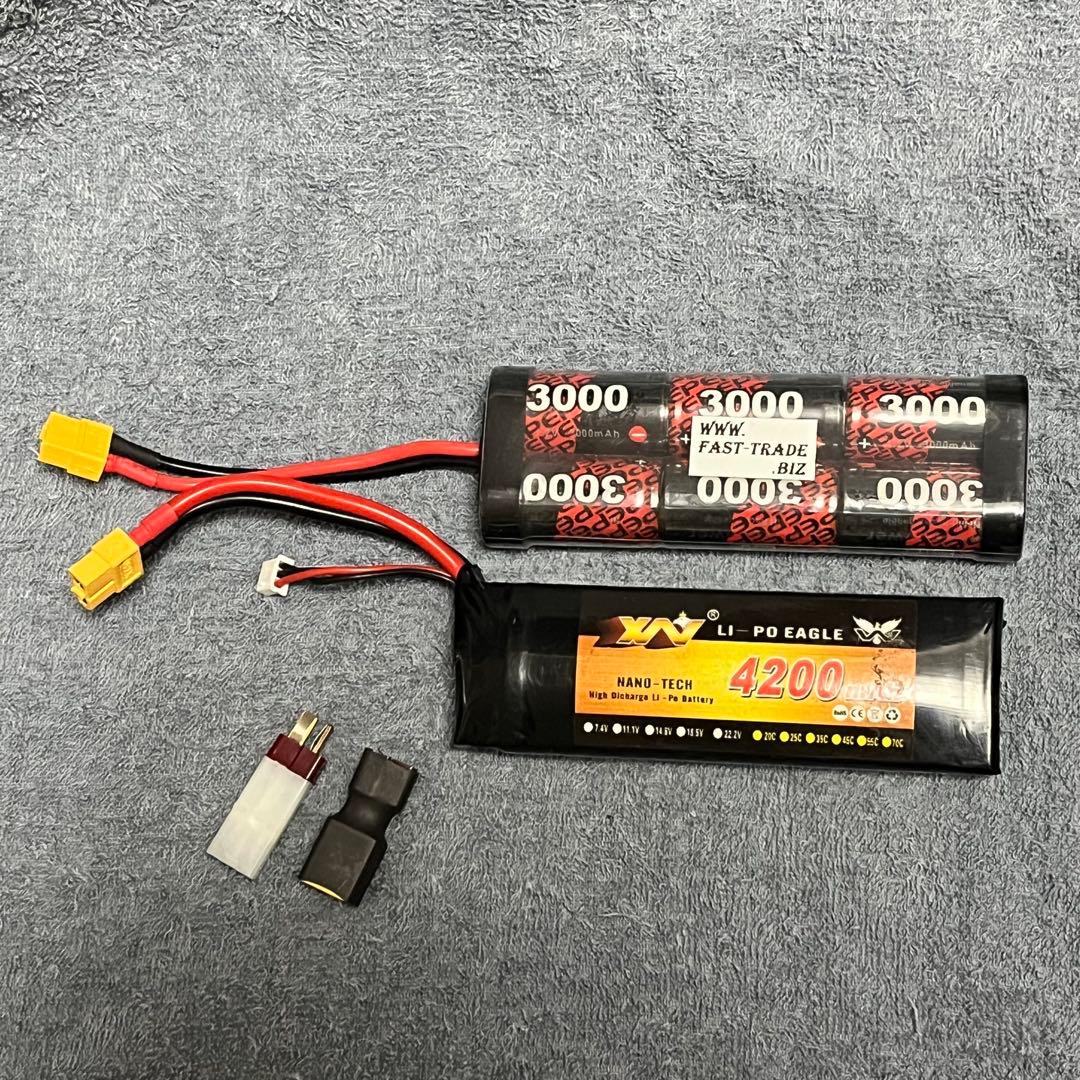中古ラジコンパーツセット。モーター3種・バッテリー2種・受信機・サーボ・アンプ。