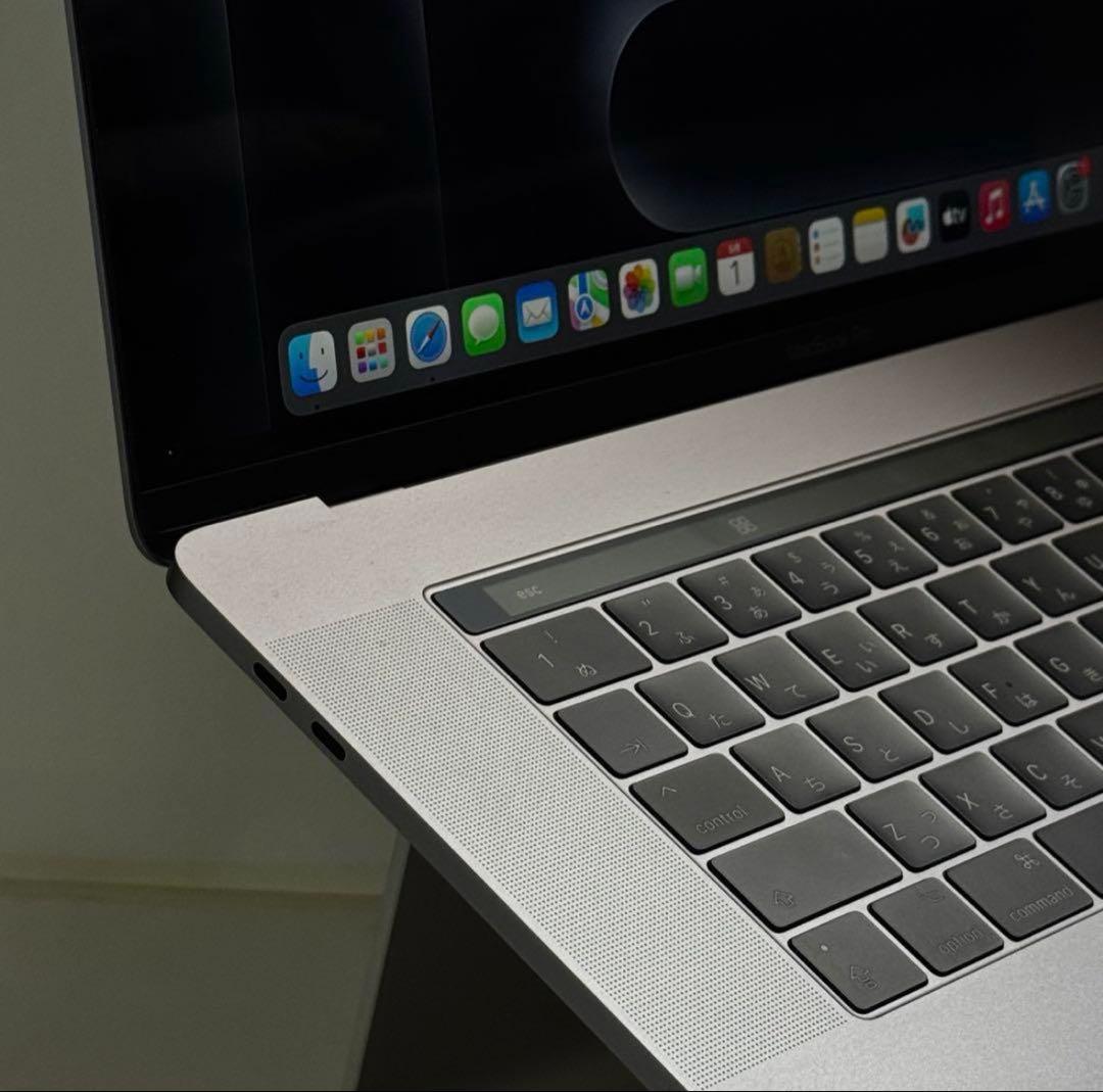 【付属品完備】MacBook Pro 15㌅ i7/16G/1TB/Radeon