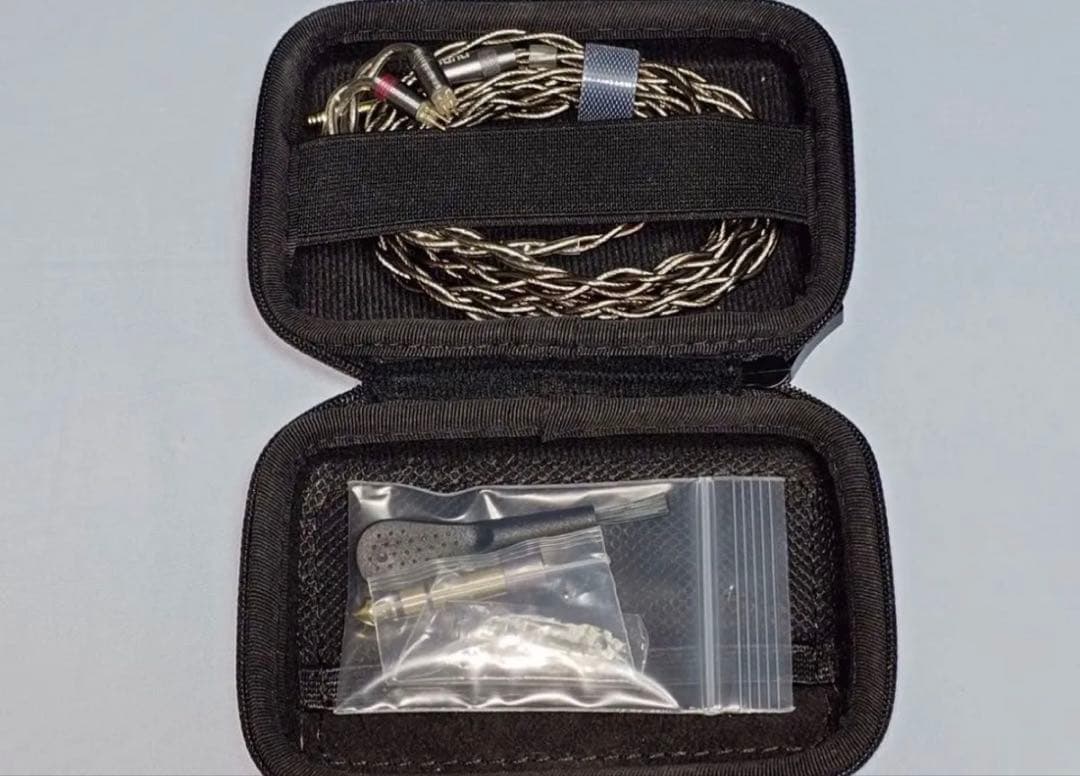 DUNU DaVinci 中古美品　有線イヤホン