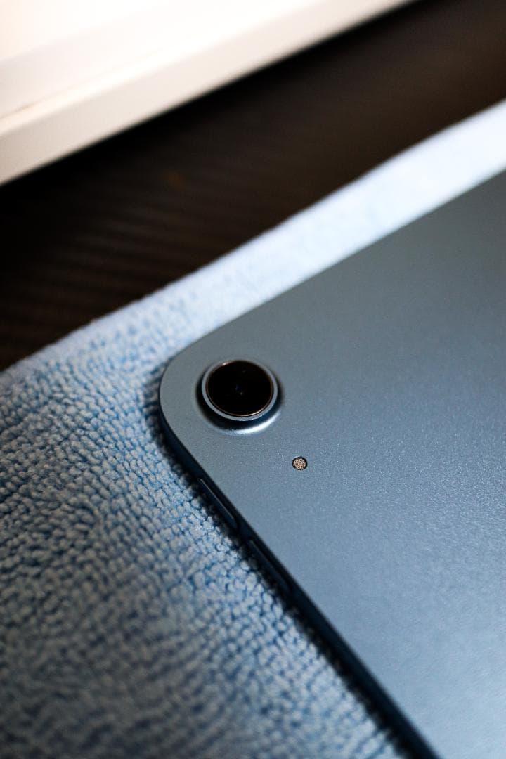 Apple iPad Air 第5世代 M1チップ ブル64GB