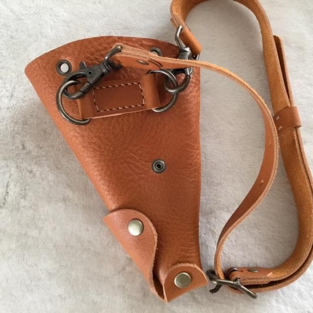 フローリストケース　キャメル色　栃木レザー　お花屋さんのハサミ入れ　ハンドメイド