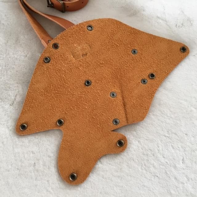 フローリストケース　キャメル色　栃木レザー　お花屋さんのハサミ入れ　ハンドメイド