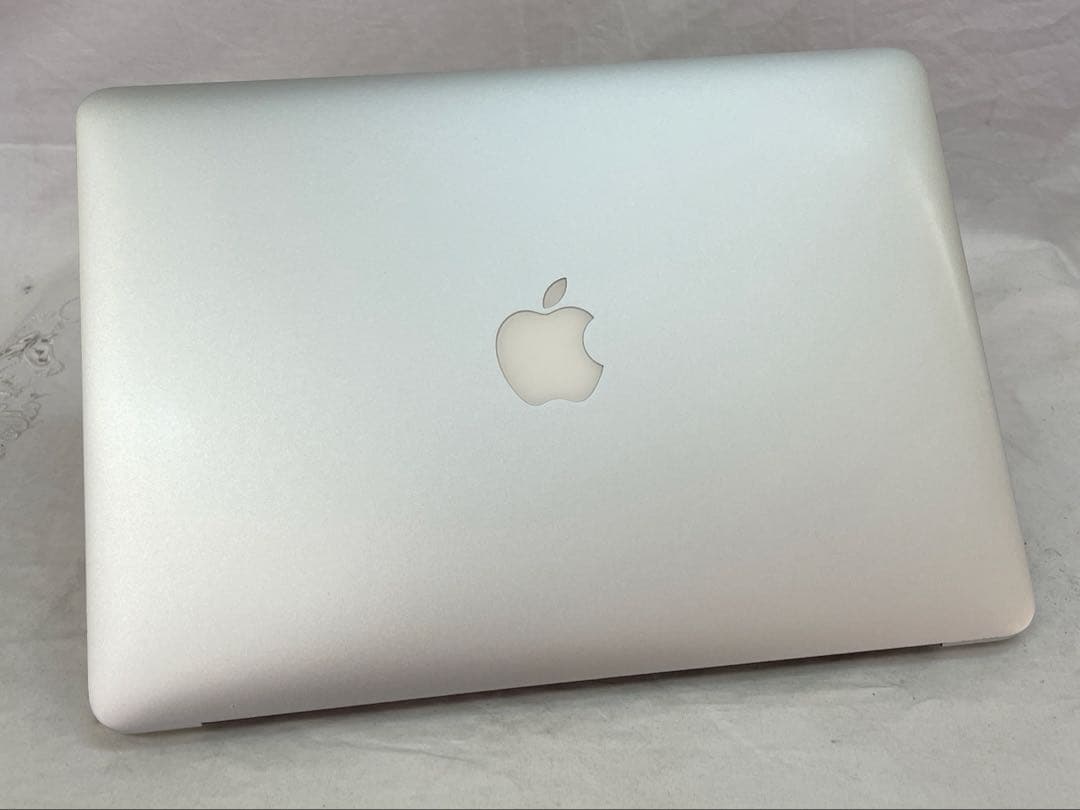 MacBook Air A1466 13インチ 8GB SSD256GB i5