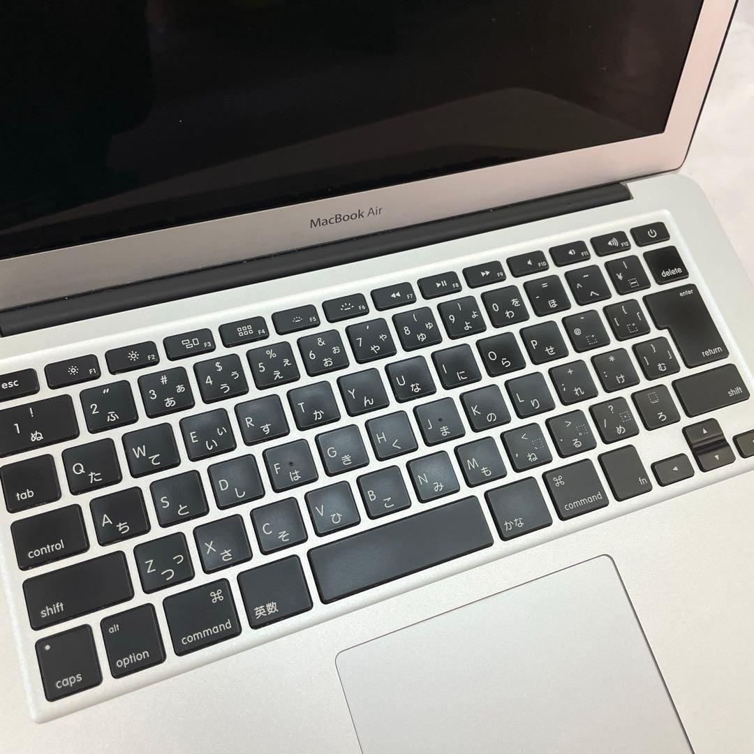 MacBook Air A1466 13インチ 8GB SSD256GB i5