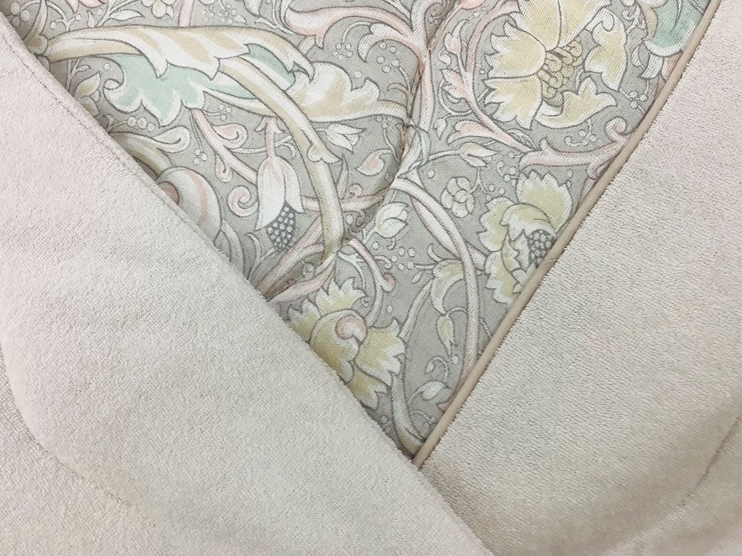 値下げ新品！ウイリアムモリスV&A タオル肌布団綿100%上品グレージュ