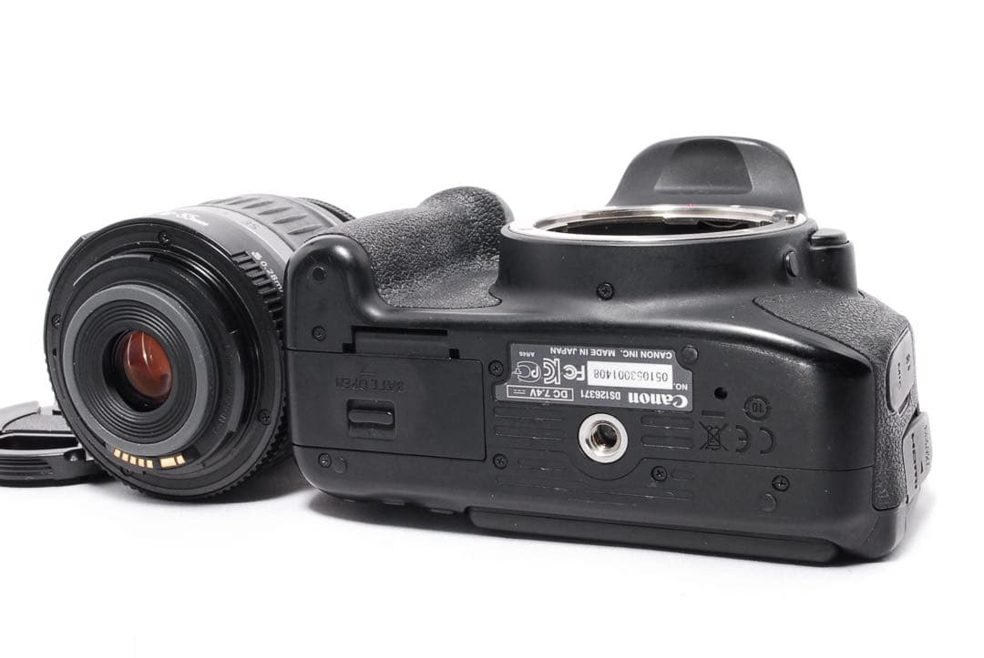 ◆ショット数少なめ◆Canon Kiss X6i◆一眼レフカメラ◆スマホ転送OK