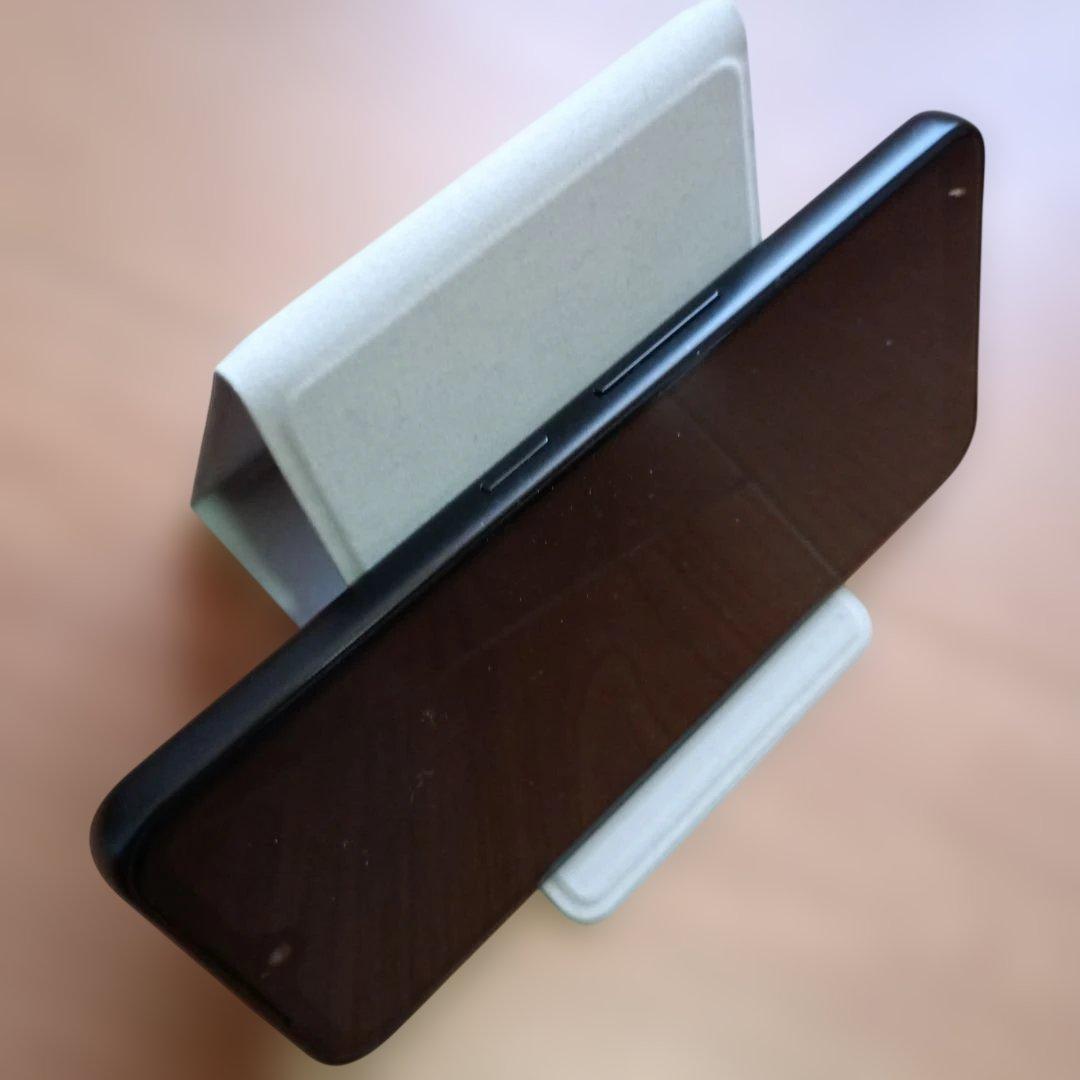 富士通 FCG01 arrows We ブラック