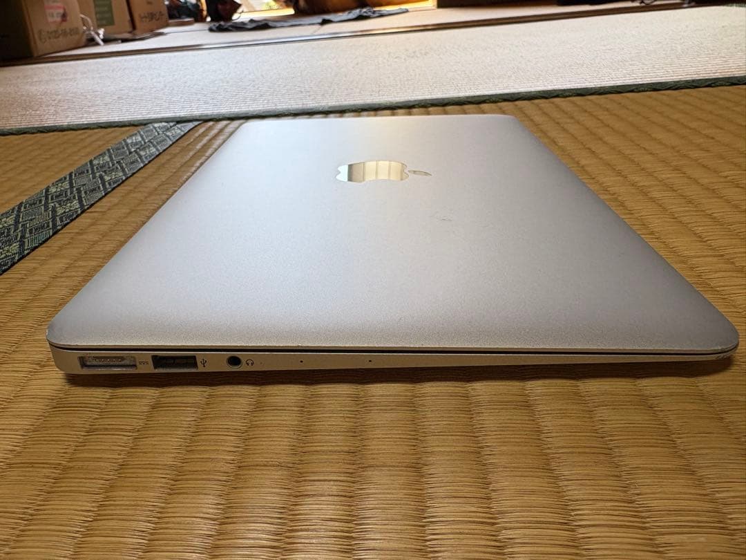 MacBook Air 11-inch, Early 2014 11インチ　箱付