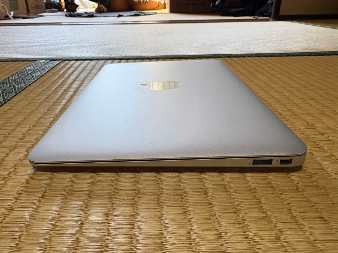 MacBook Air 11-inch, Early 2014 11インチ　箱付