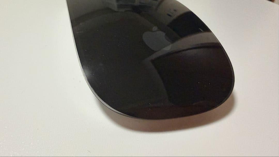 Apple Magic Mouse - Black 本体
