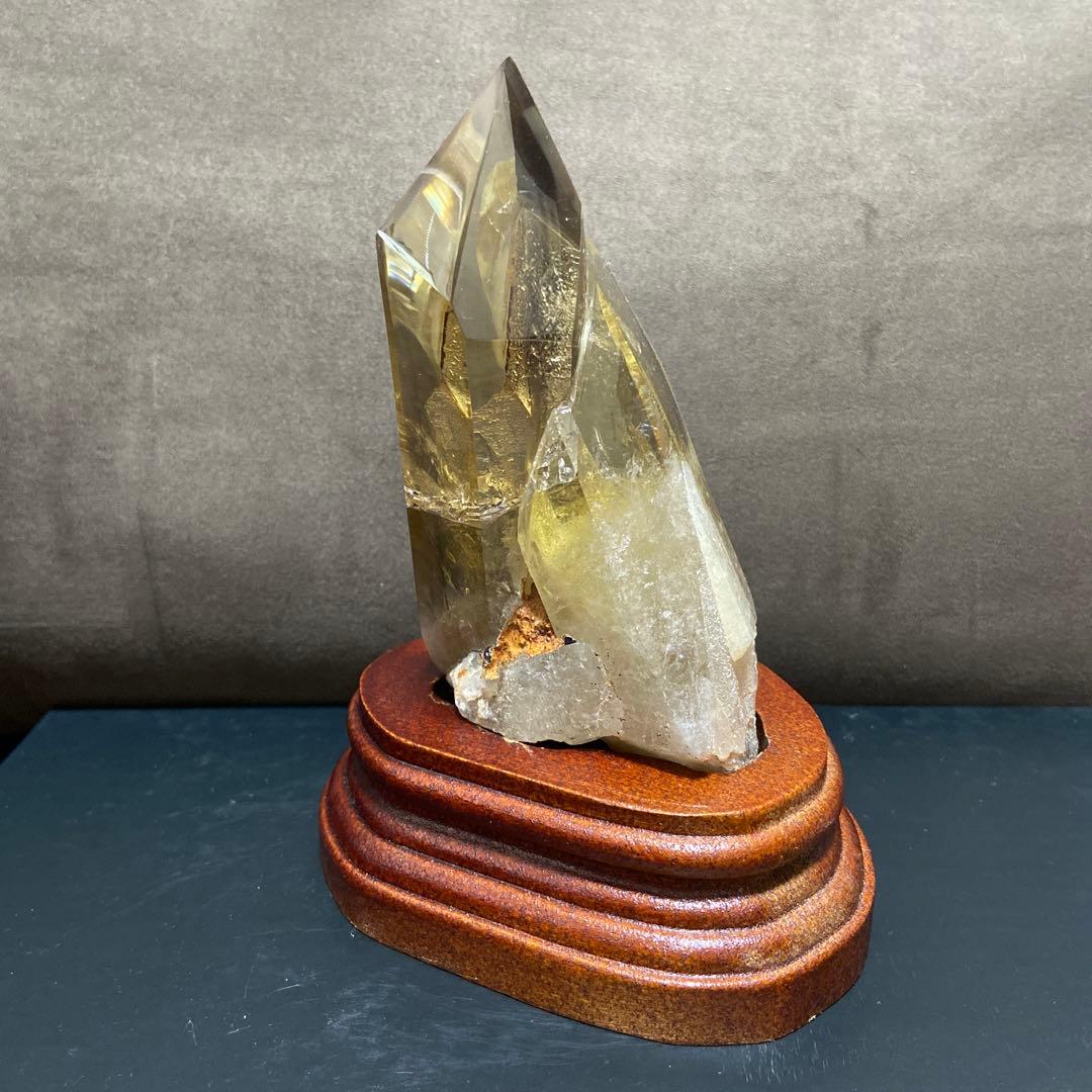 天然石⭐︎ゼウスクォーツ　木製台座付き