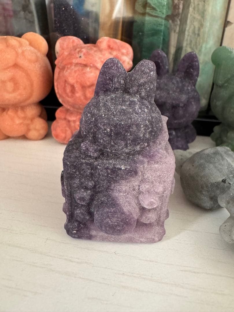 天然石 ラブブ カービング