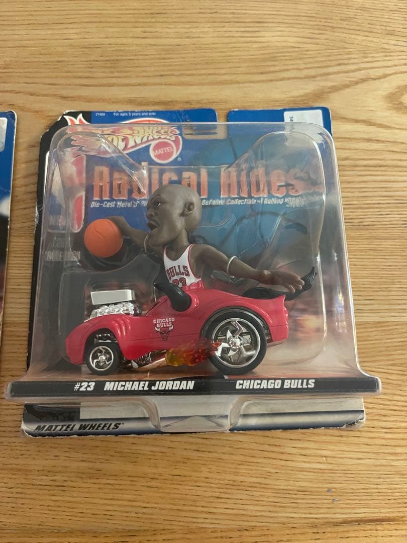 NBA ホットウィール ジョーダン　コービーミニカーセット