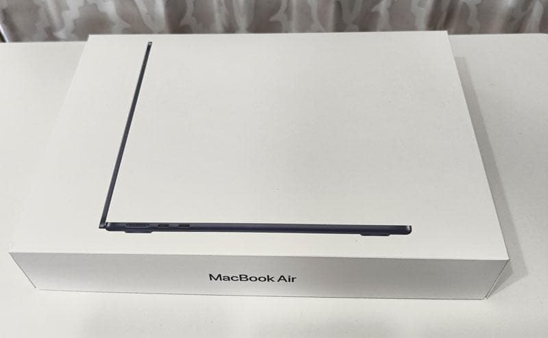 MacBook Air M3 16GB/256GB 13インチ USキーボード