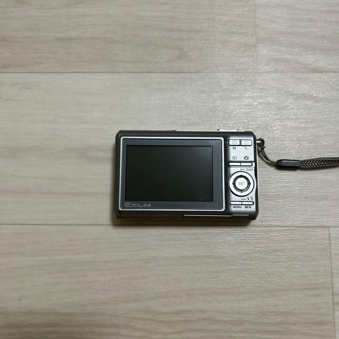 CASIO EXILIM EX-Z75 デジタルカメラ シルバー