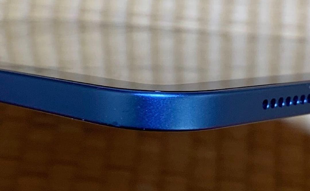 【格安美品】iPad第10世代　ブルー　64GB 新品液晶　Wi-Fiモデル