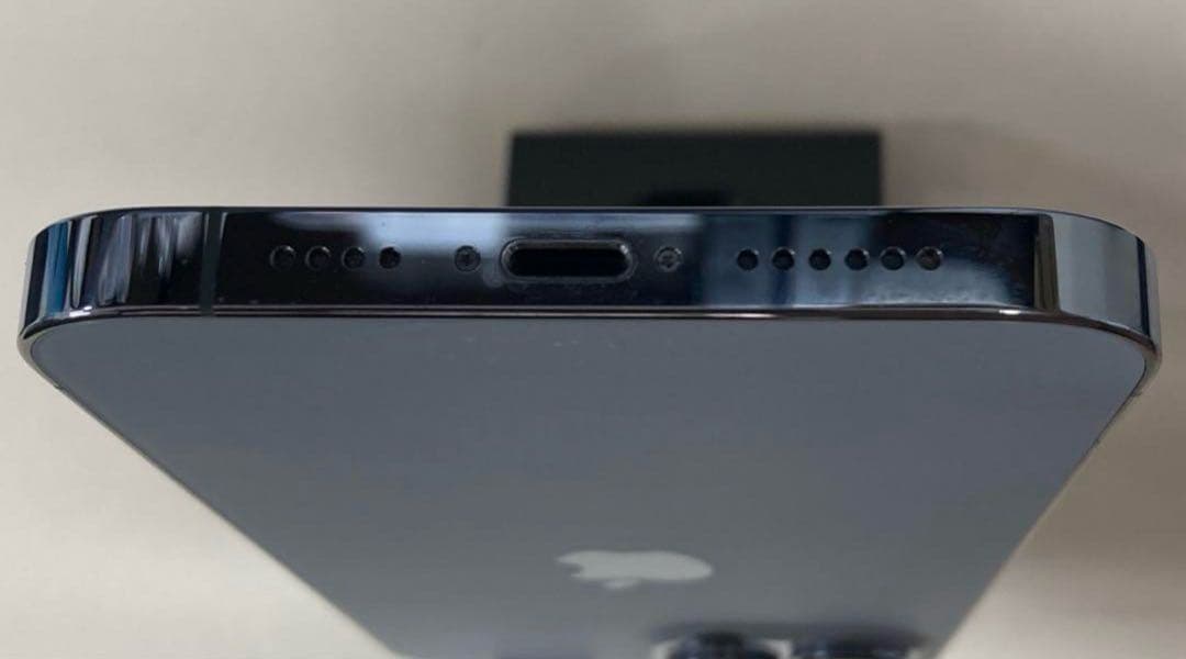 美品 iPhone 13 ProMax 256GB - 、SIMフリー