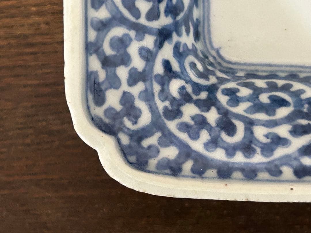 古伊万里　染付　蛸唐草松梅文長皿　江戸中期　❷ (キズ、スレ有)