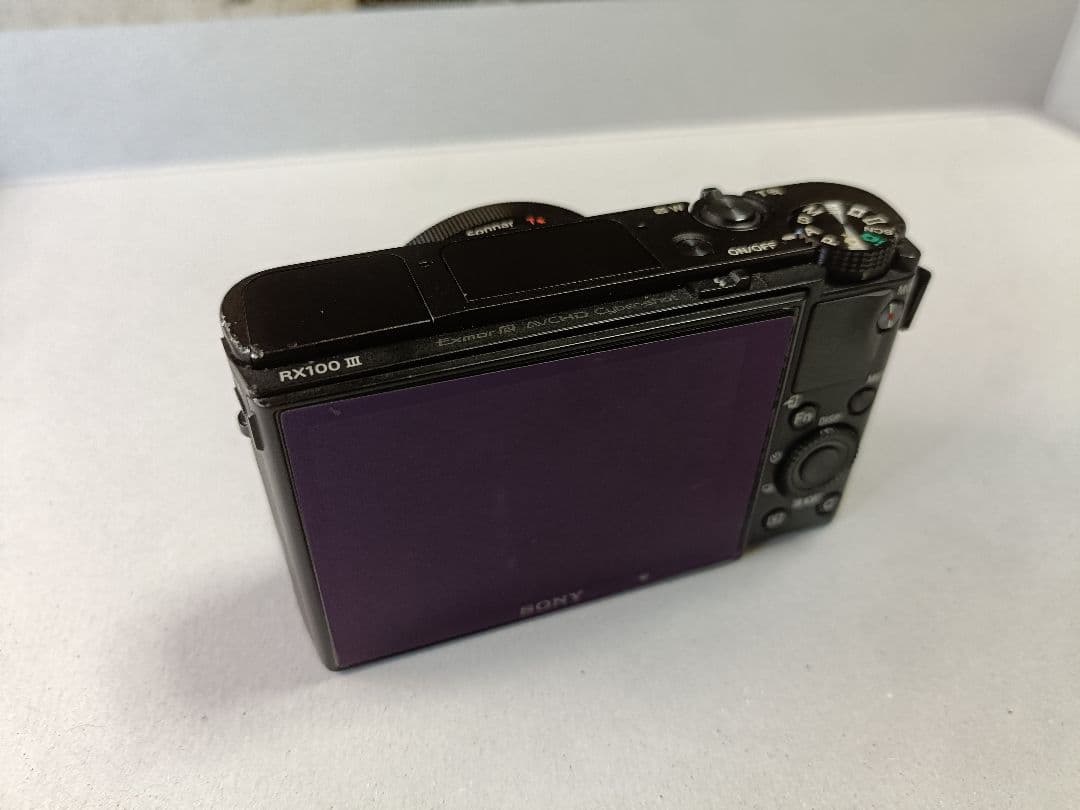 【中古】SONY rx100 m3　動作品　純正グリップ装着　作例あり