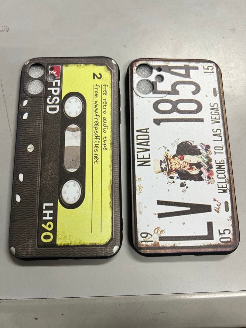 iphone 11 64GB 割れあり　新品カバーつき