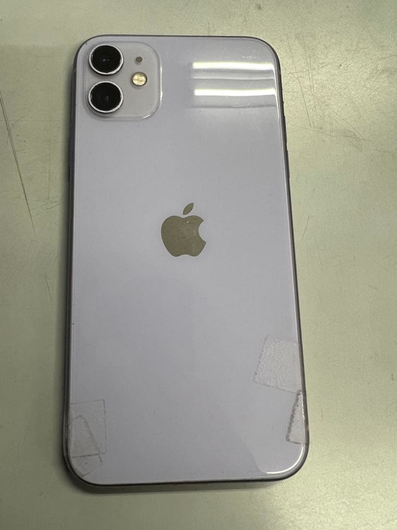 iphone 11 64GB 割れあり　新品カバーつき