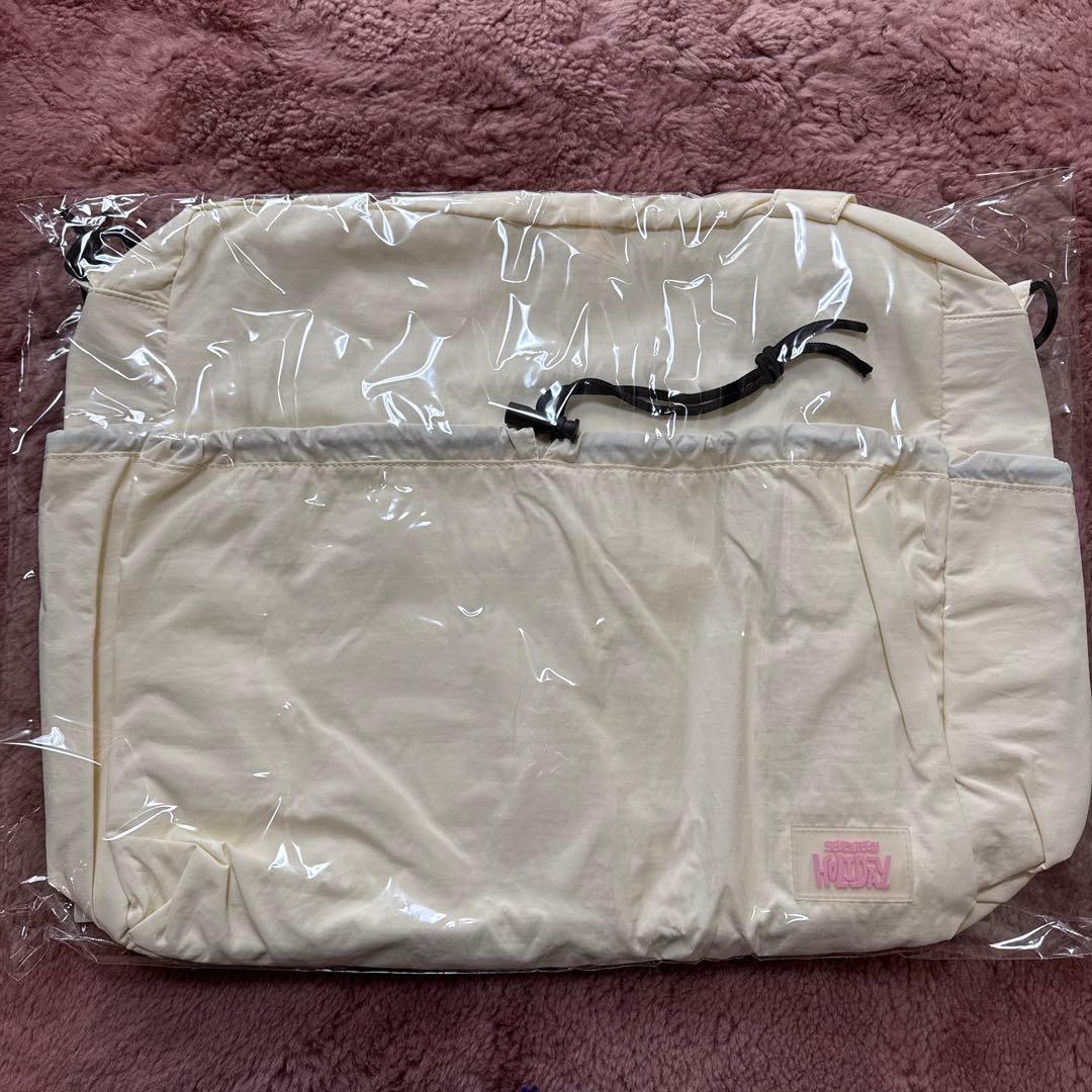 未開封・新品 セブチ [HOLIDAY] BOSTON BAG