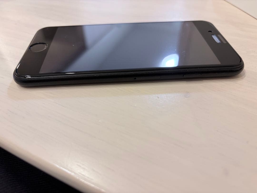 iPhone SE 第2世代　ブラック　128GB