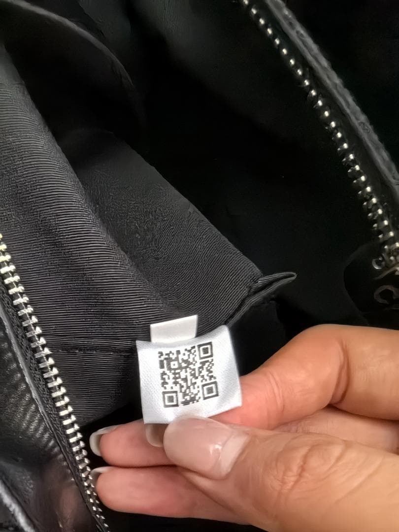 ブラックキルティング クラシックおしゃれ 大容量トートバッグ ポーチ付き