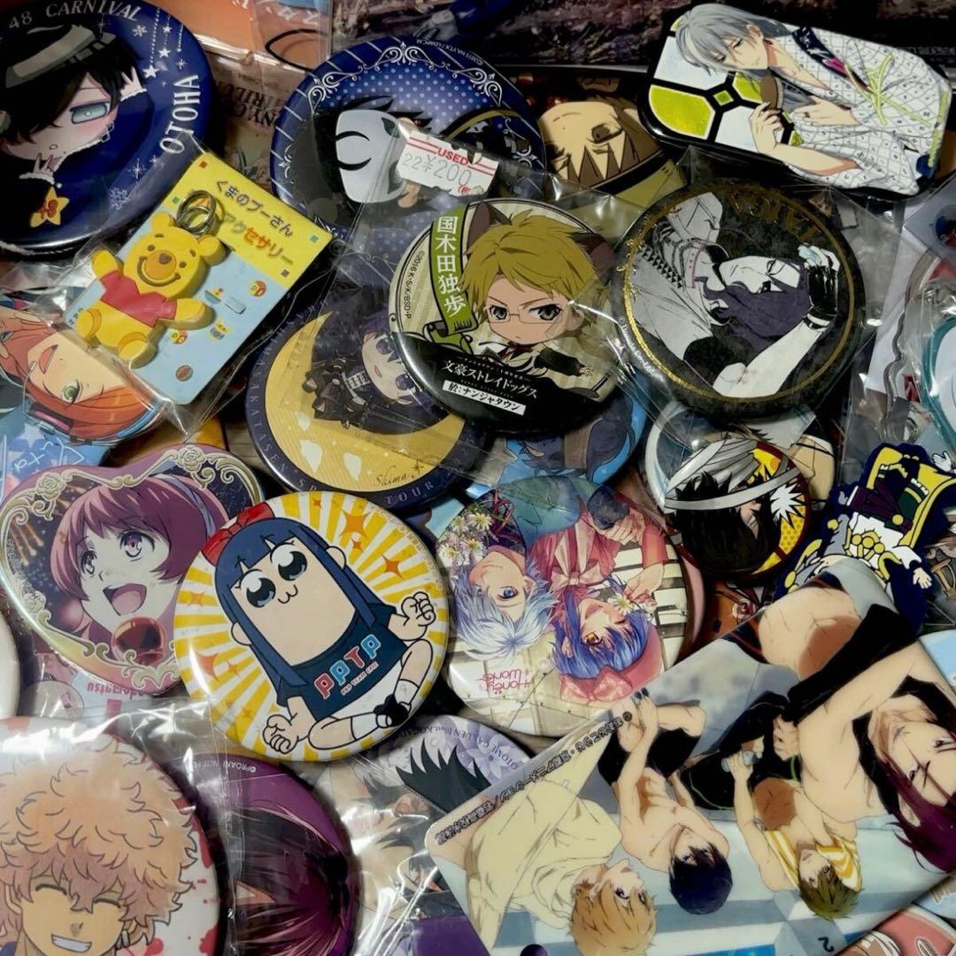 A.アニメグッズ ノンジャンル 缶バッジ 小物1600点大量まとめ売り 超大量