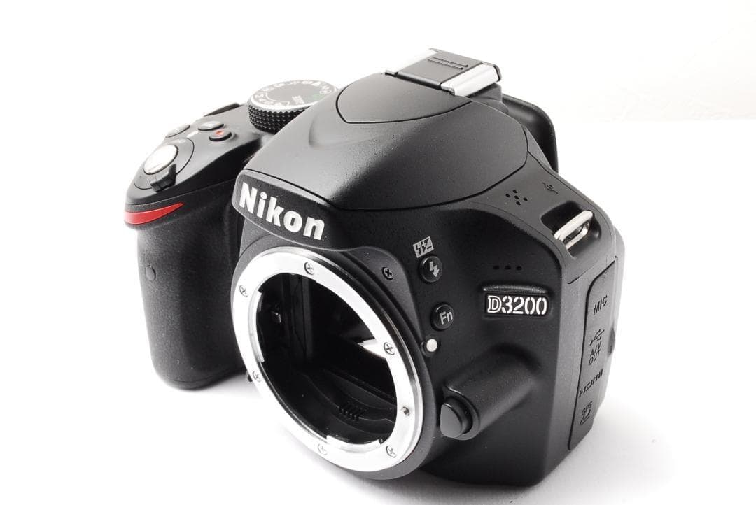 ショット数わずか❣️Nikon D3200 レンズセット スマホ転送 初心者