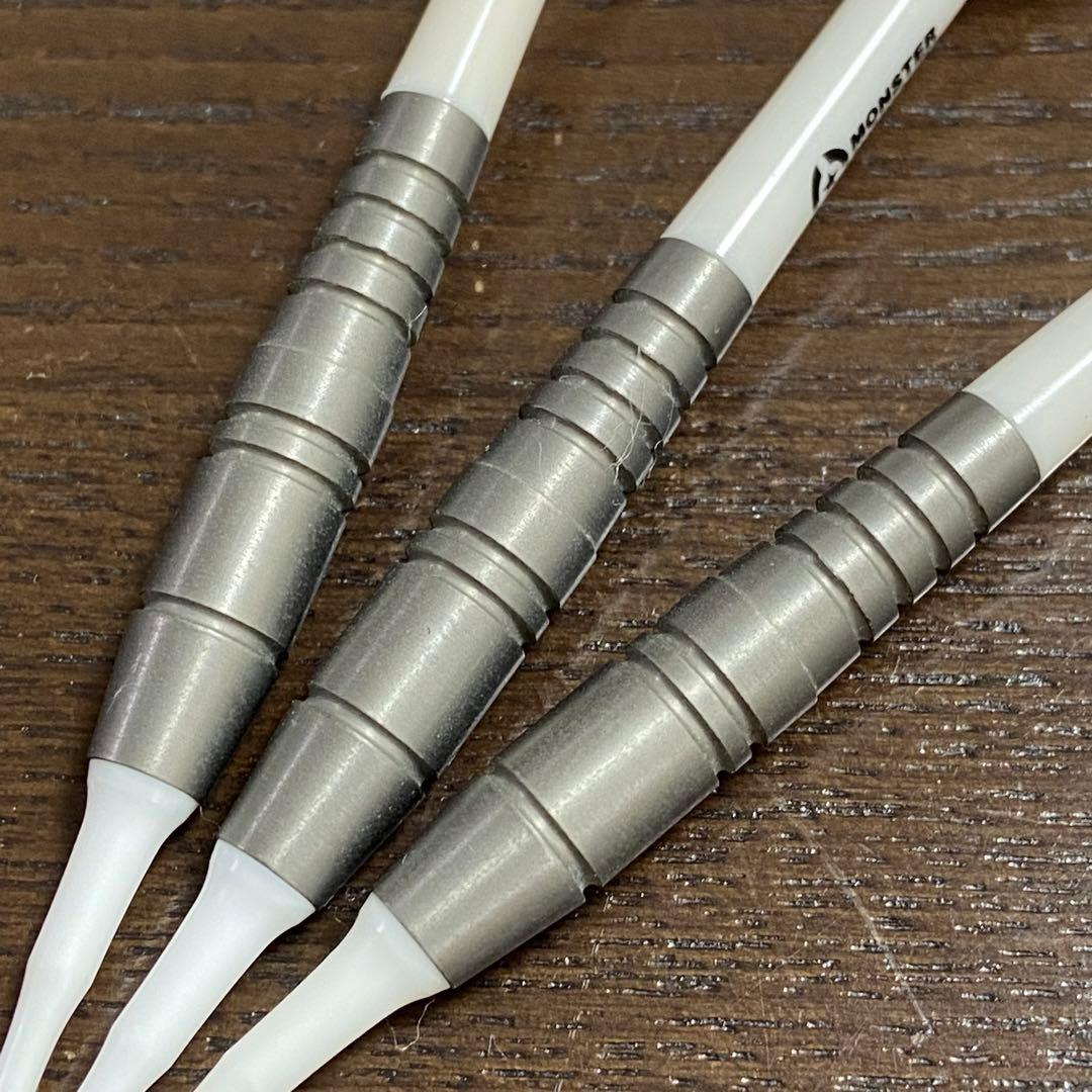 Monster ループ　廃盤ダーツ