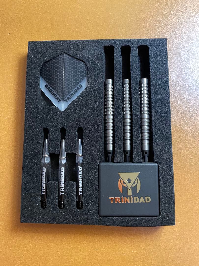 TRINIDAD BENITEZ ダーツセット 2BA 20g