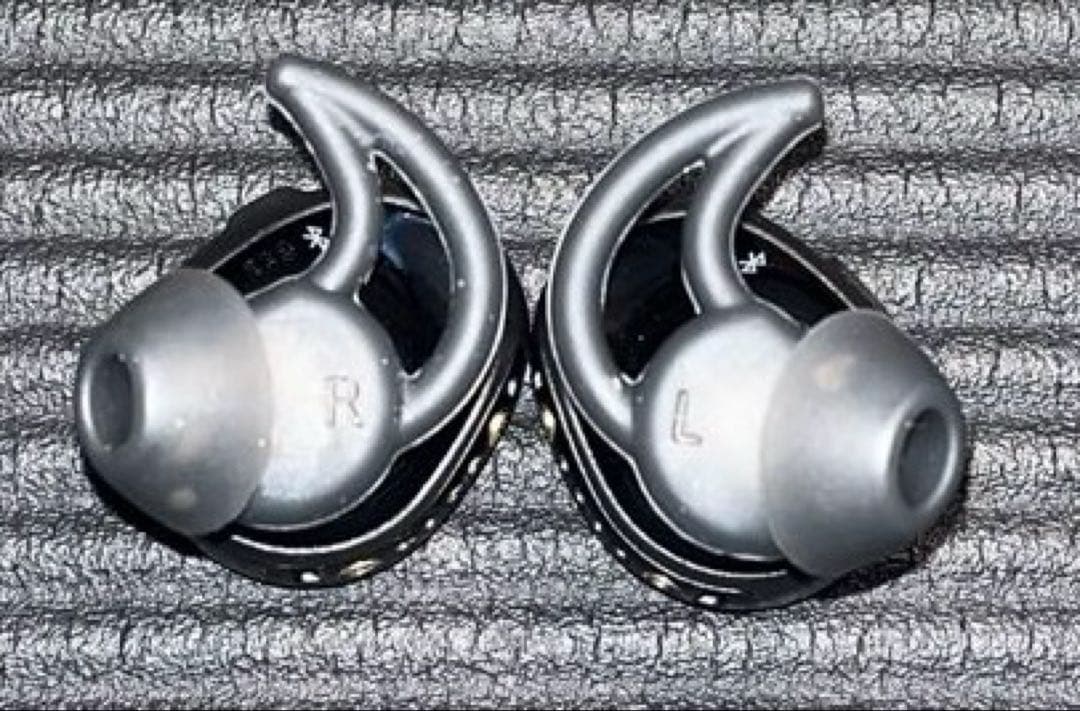 BOSE ワイヤレスイヤホン BOSE SOUNDSPORT FREE ブラック