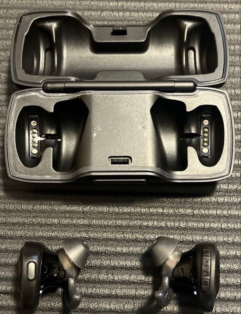 BOSE ワイヤレスイヤホン BOSE SOUNDSPORT FREE ブラック