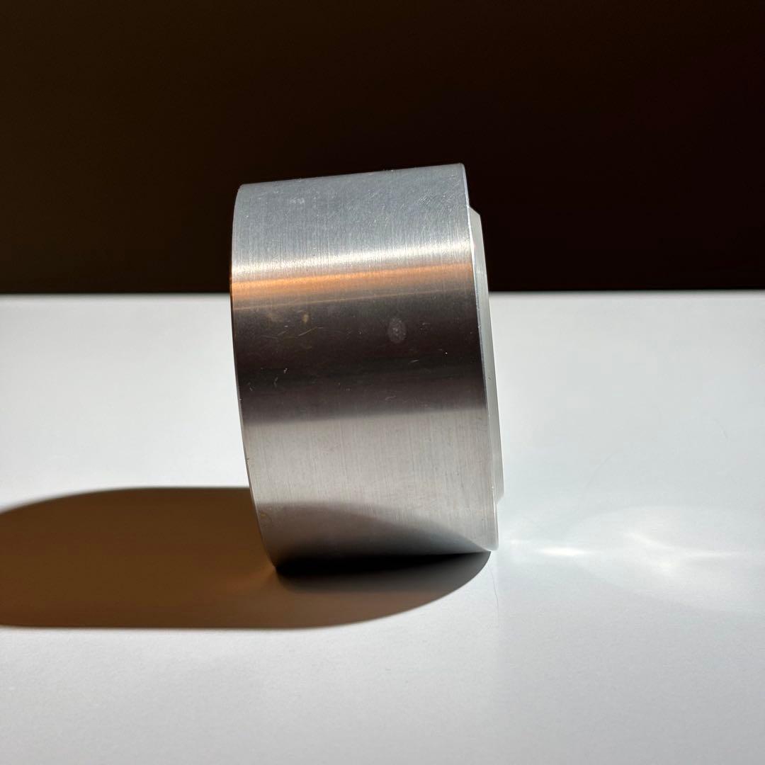 メタル製の置き時計　ポストモダン ミッドセンチュリー ヴィンテージ モダン