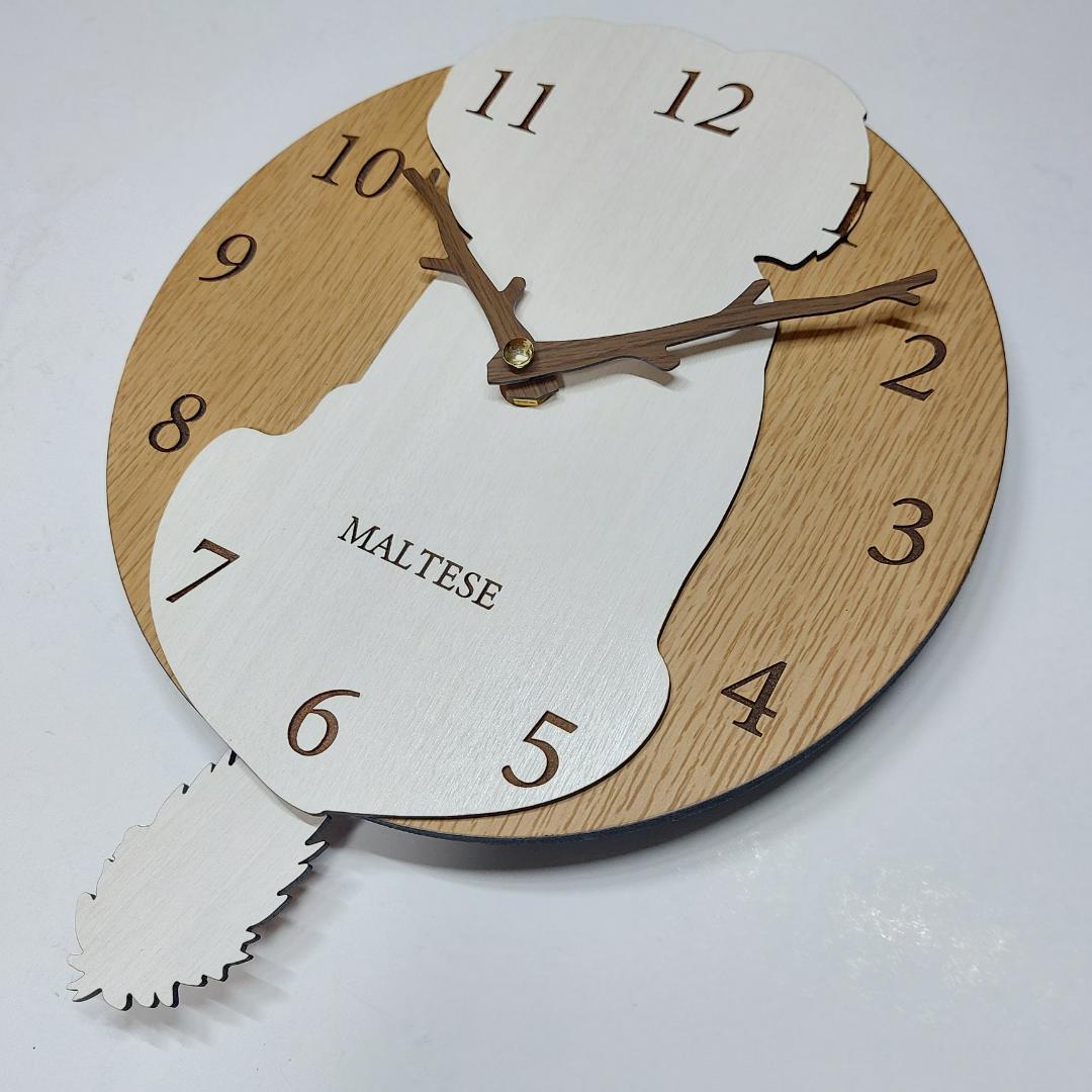 【期間限定値下げ】名入れ　　しっぽ 振り子・はみ出し掛時計　マルチーズ