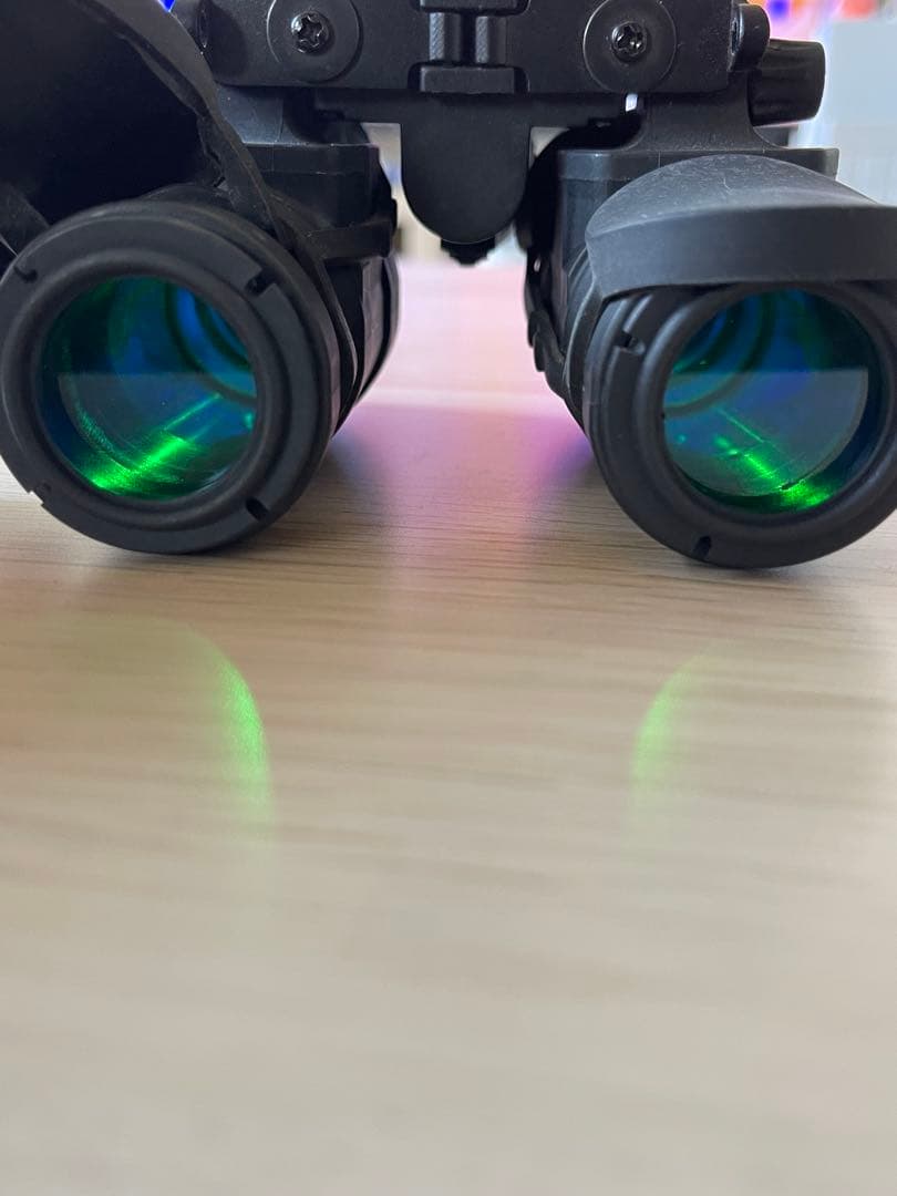 PVS 31 発行モデル　ストロボ　ヘルメットカバー付属