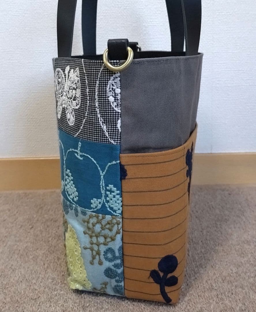 ミナペルホネントートバッグ　　　　　パッチワークハンドメイド