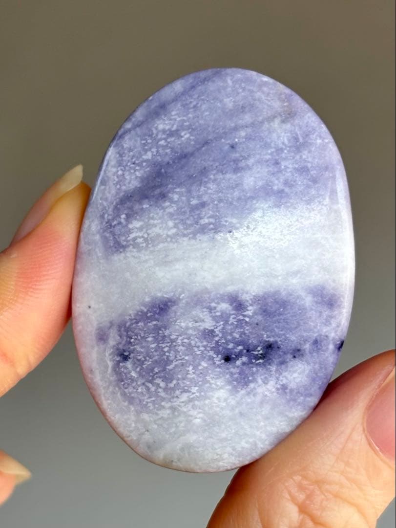 あ〜きゃん♬様　高品質　パープルマラカイト　パーム　握り石