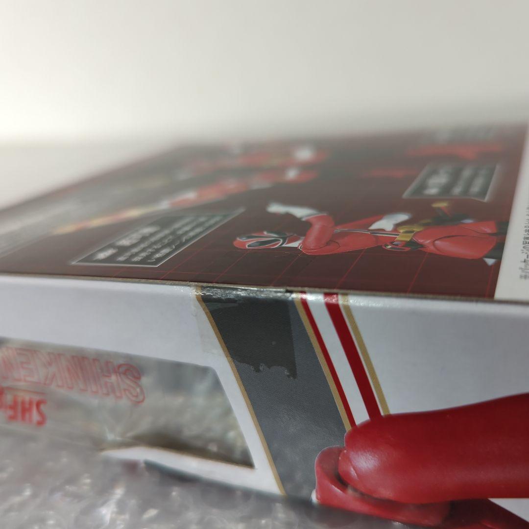 【希少・未開封品】S.H.フィギュアーツ シンケンレッド 侍戦隊シンケンジャー