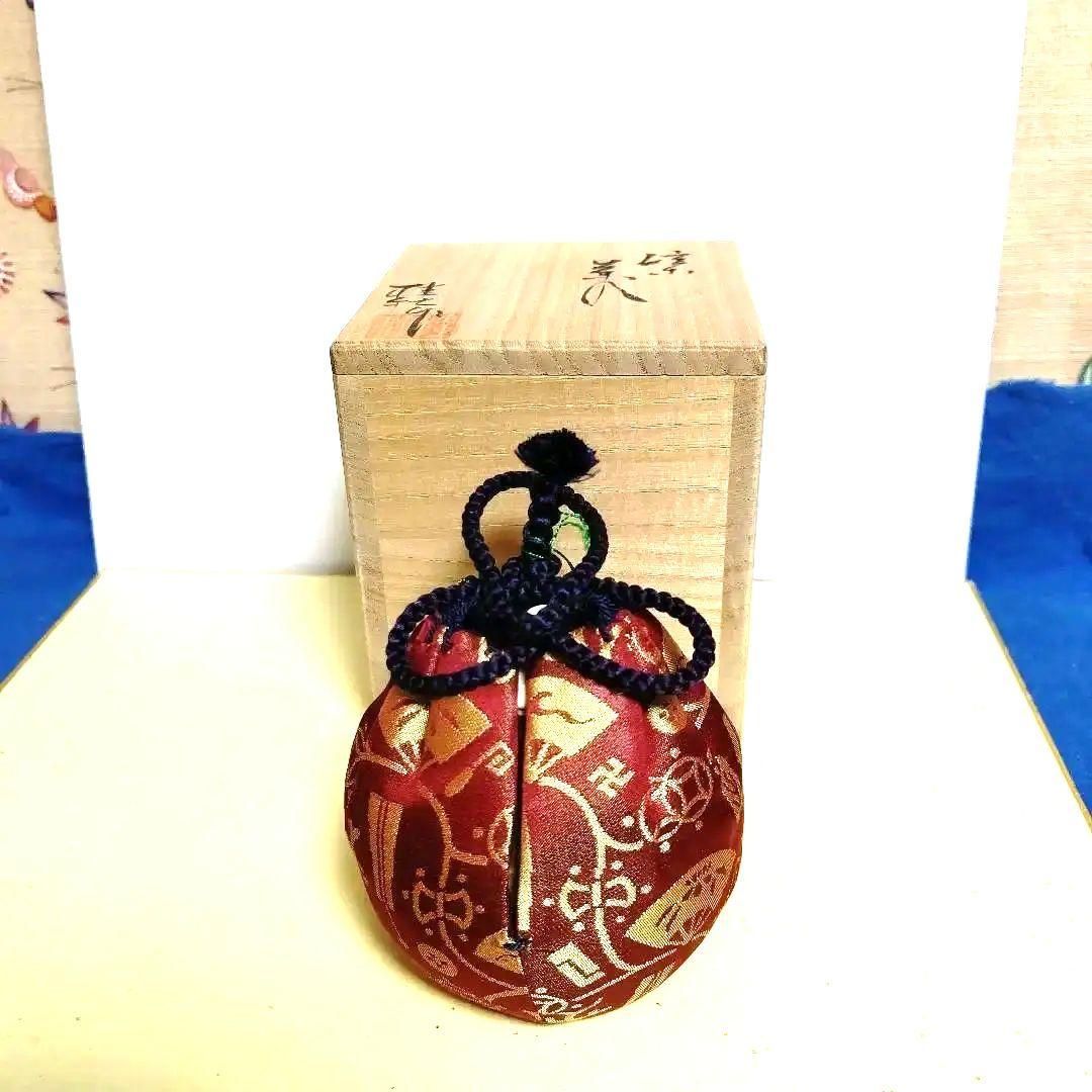 文琳茶入、信楽焼、桂秋作。