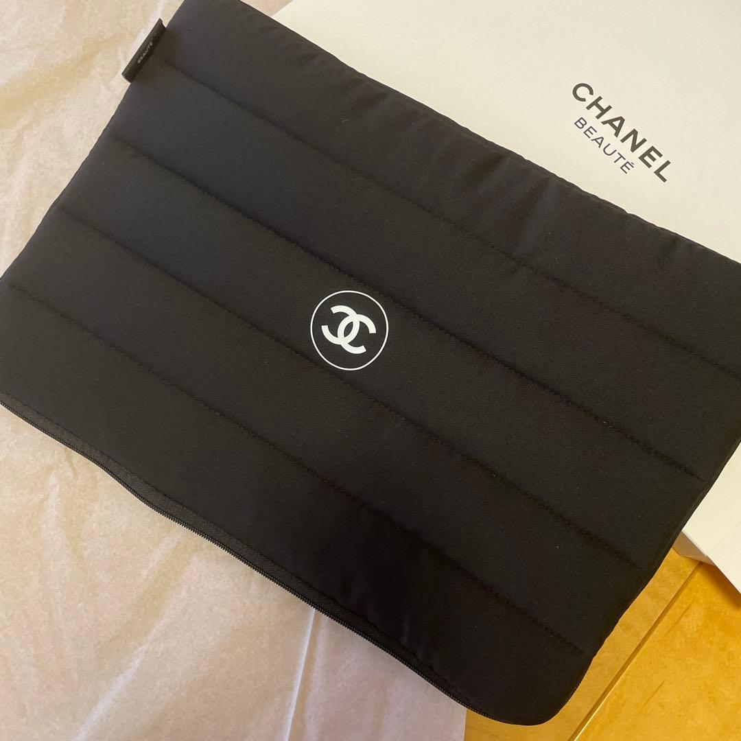 CHANEL ブラック ノートPCケース キルティング