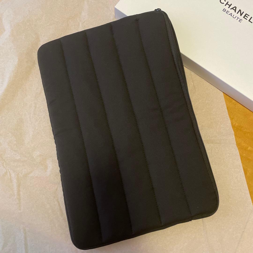 CHANEL ブラック ノートPCケース キルティング