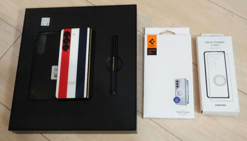 希少Thom Browneトムブラウン Galaxy Z Fold5本体&Sペン