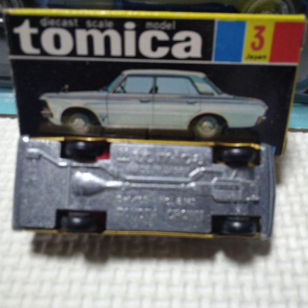 トミカ 　クラウン　日本製