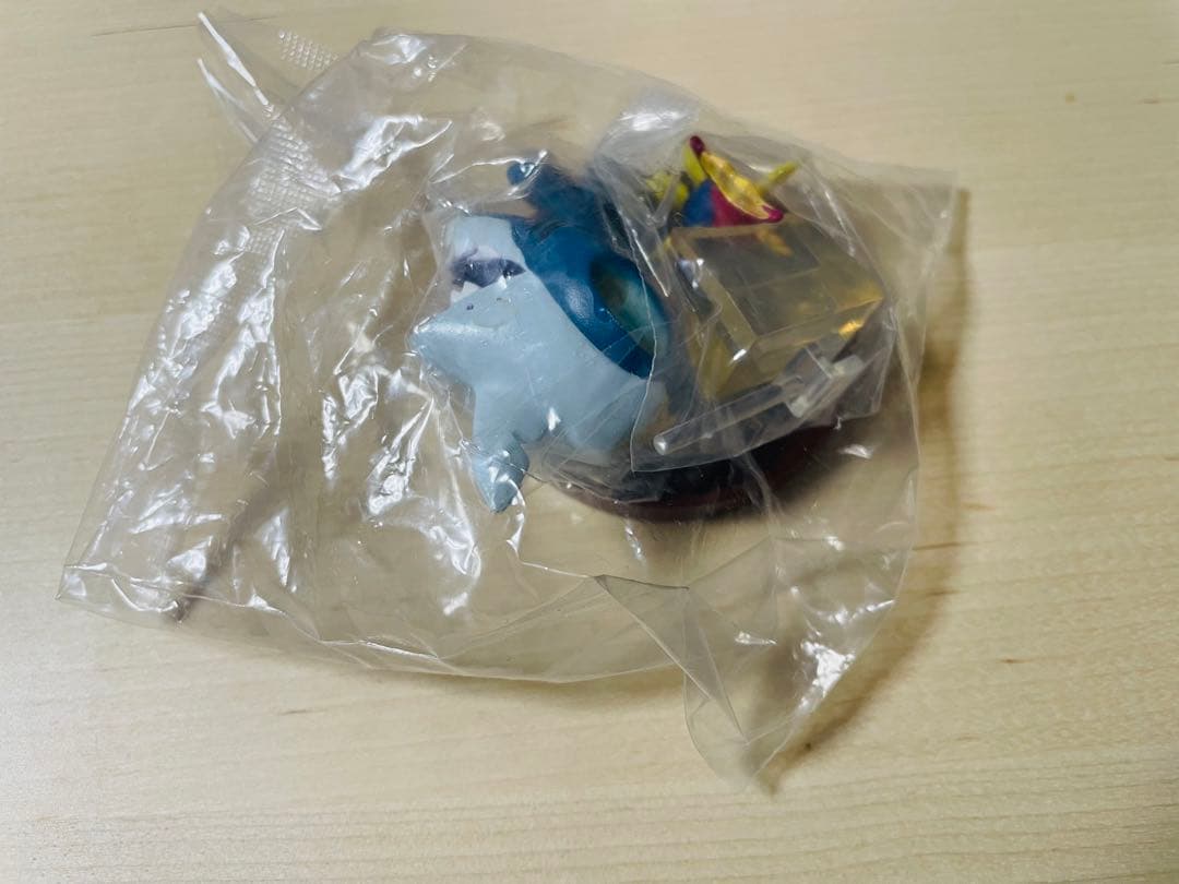 【貴重】<未開封>立体ポケモン図鑑　キバニア　サメハダー