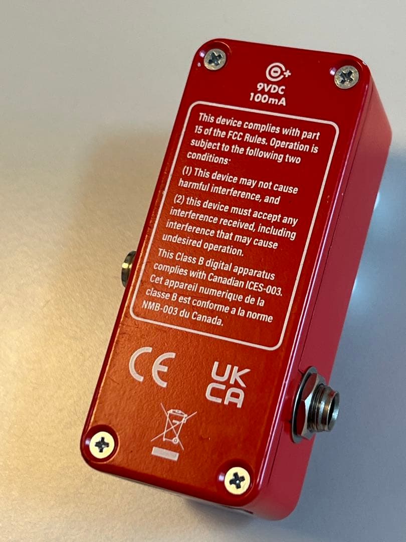 小さい！エレクトロハーモニックス Pico Pog オクターバー