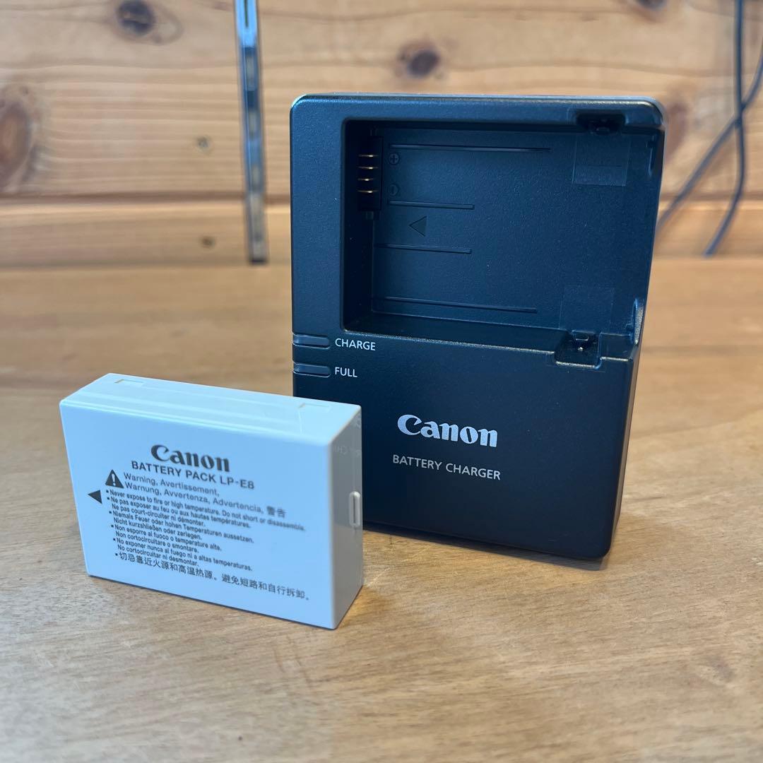 Canon EOS Kiss X4 ダブルズームキット デジタル一眼レフ